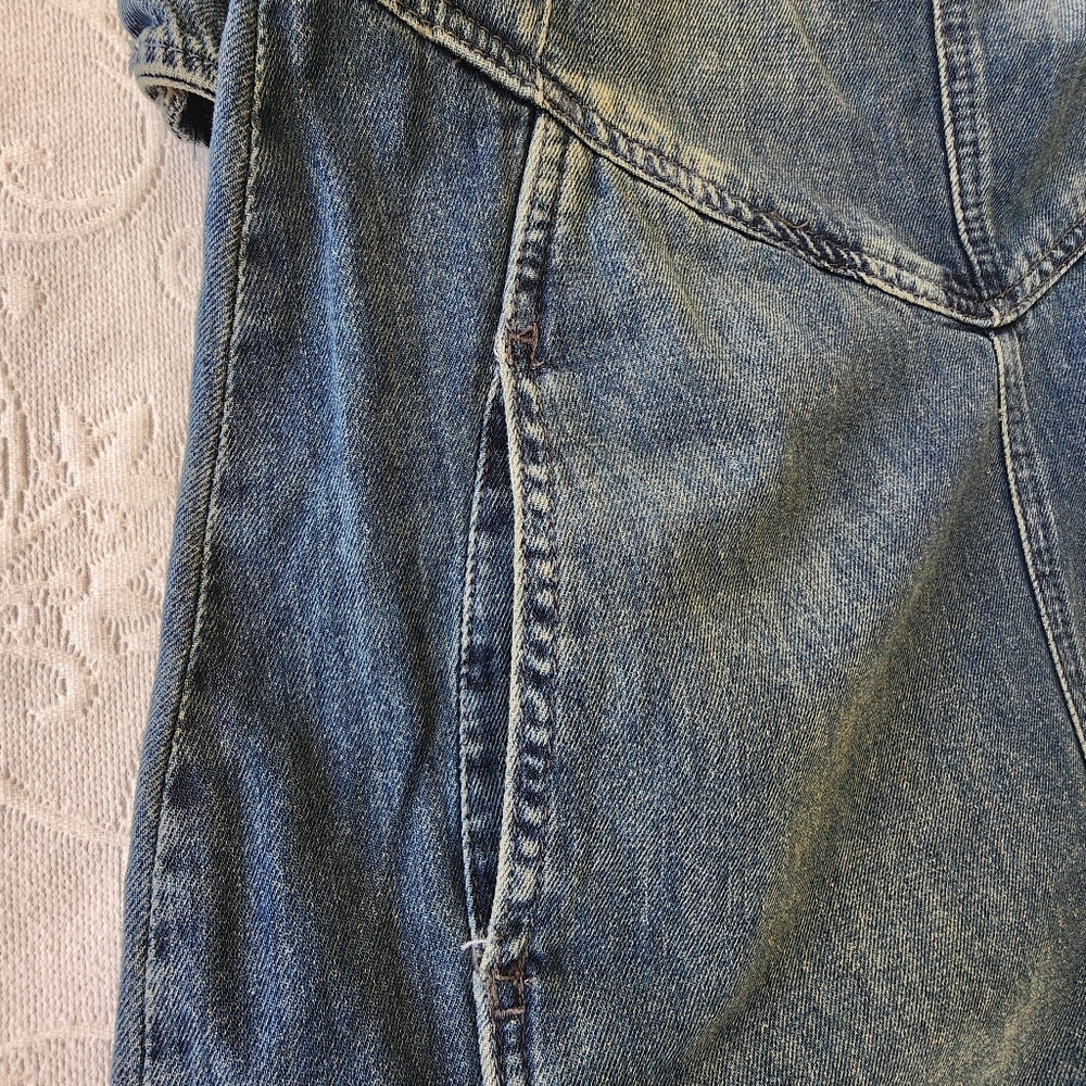 Free People We The Free Denim Wide Leg Jumpsuit Size M Boho Sleeveless Zip Back - Picture 11 of 15